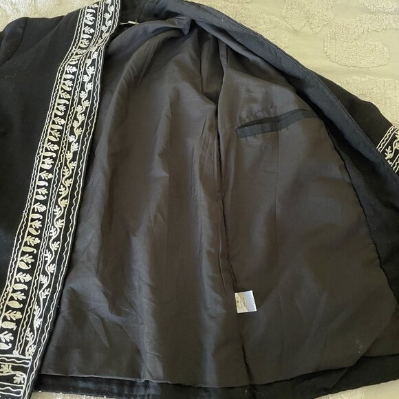 TravelSmith Wool Jacket Womens Black Embroidered Hidden Pockets Lagenlook Boho M - Picture 6 of 14